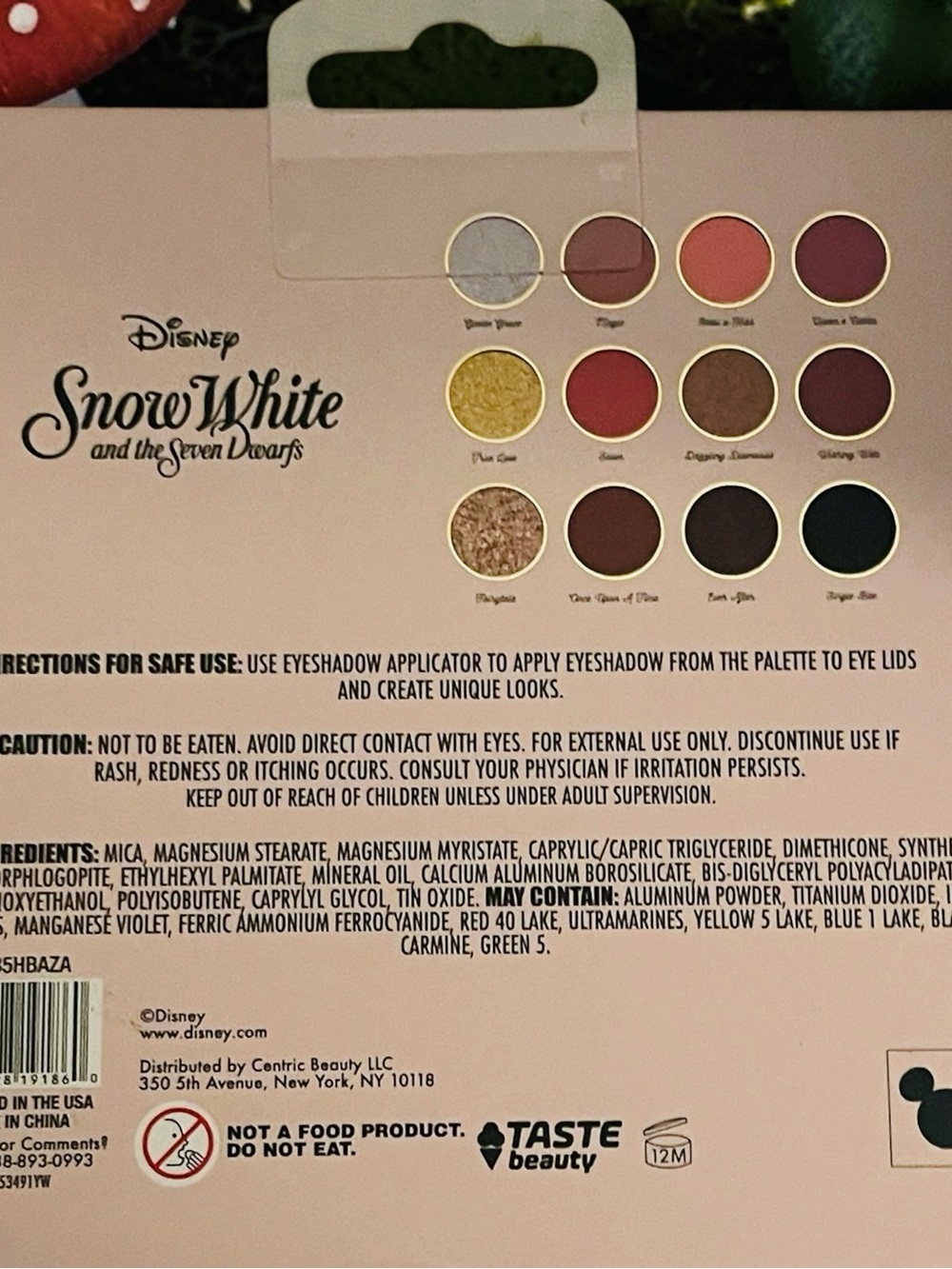 Disney Snow White Eyeshadow Palette 12 Shade Makeup Palette Mirror 🍎🪞 - Picture 5 of 5